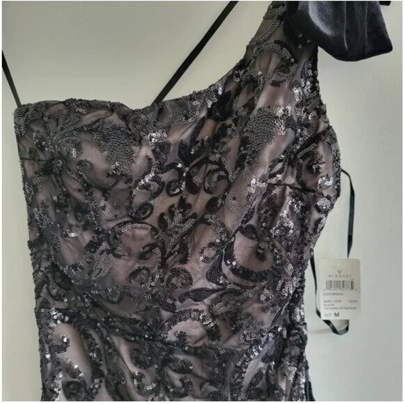 Windsor Allison One-Shoulder Velvet Bow Sequin Mini Dress Size Medium - Picture 6 of 7